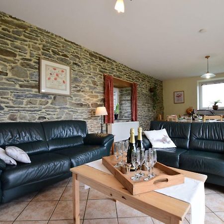 Comfortable Cottage In Neufmoulin With Meadow View Houffalize Bagian luar foto