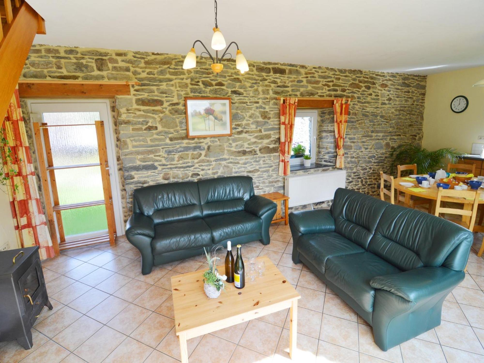 Comfortable Cottage In Neufmoulin With Meadow View Houffalize Bagian luar foto