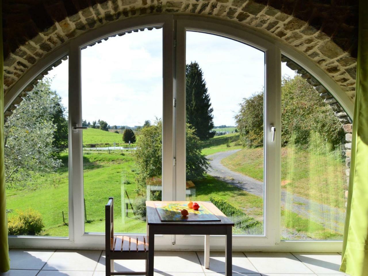 Comfortable Cottage In Neufmoulin With Meadow View Houffalize Bagian luar foto