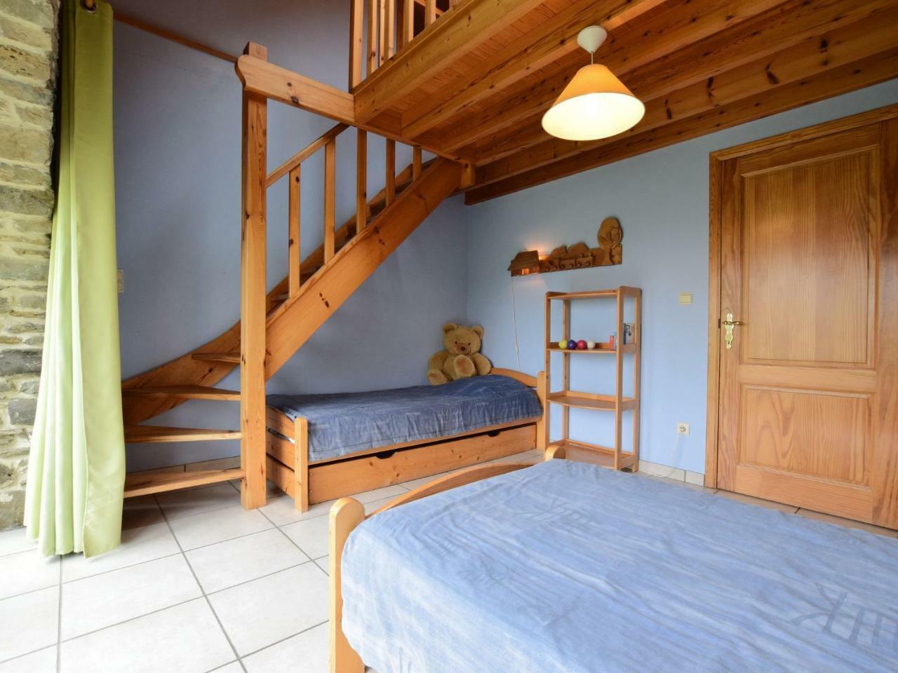 Comfortable Cottage In Neufmoulin With Meadow View Houffalize Bagian luar foto