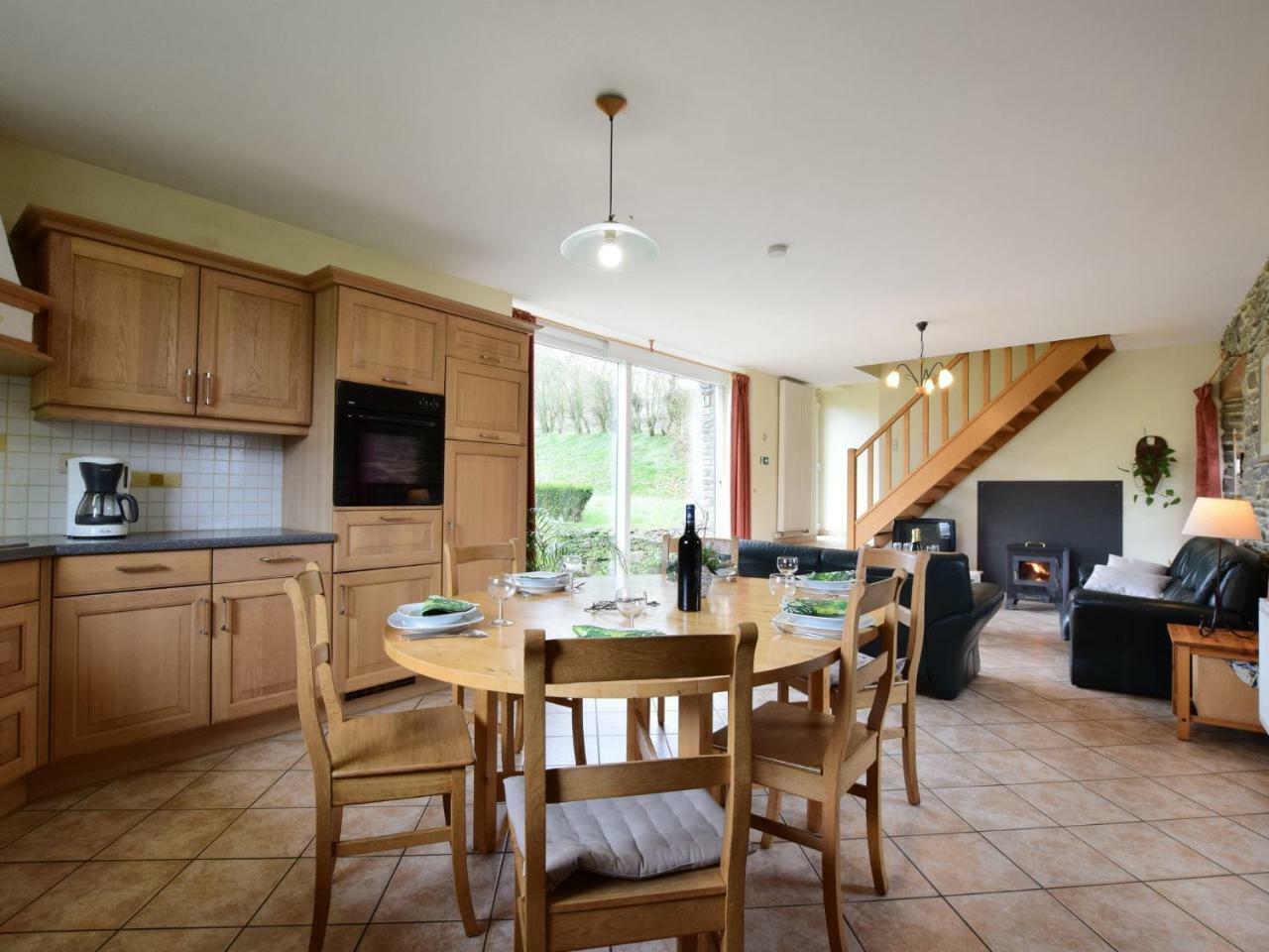 Comfortable Cottage In Neufmoulin With Meadow View Houffalize Bagian luar foto